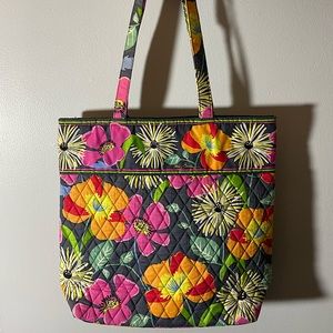 RETIRED Vera Bradley Tote in Jazzy Blooms